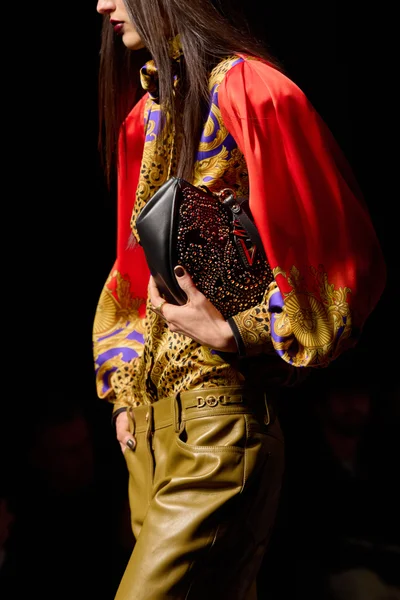 Look 64